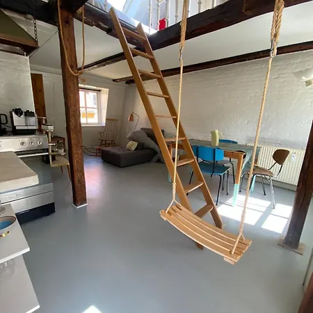 The Dollhouse Apartman *