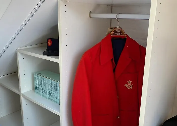 아파트 The Dollhouse *